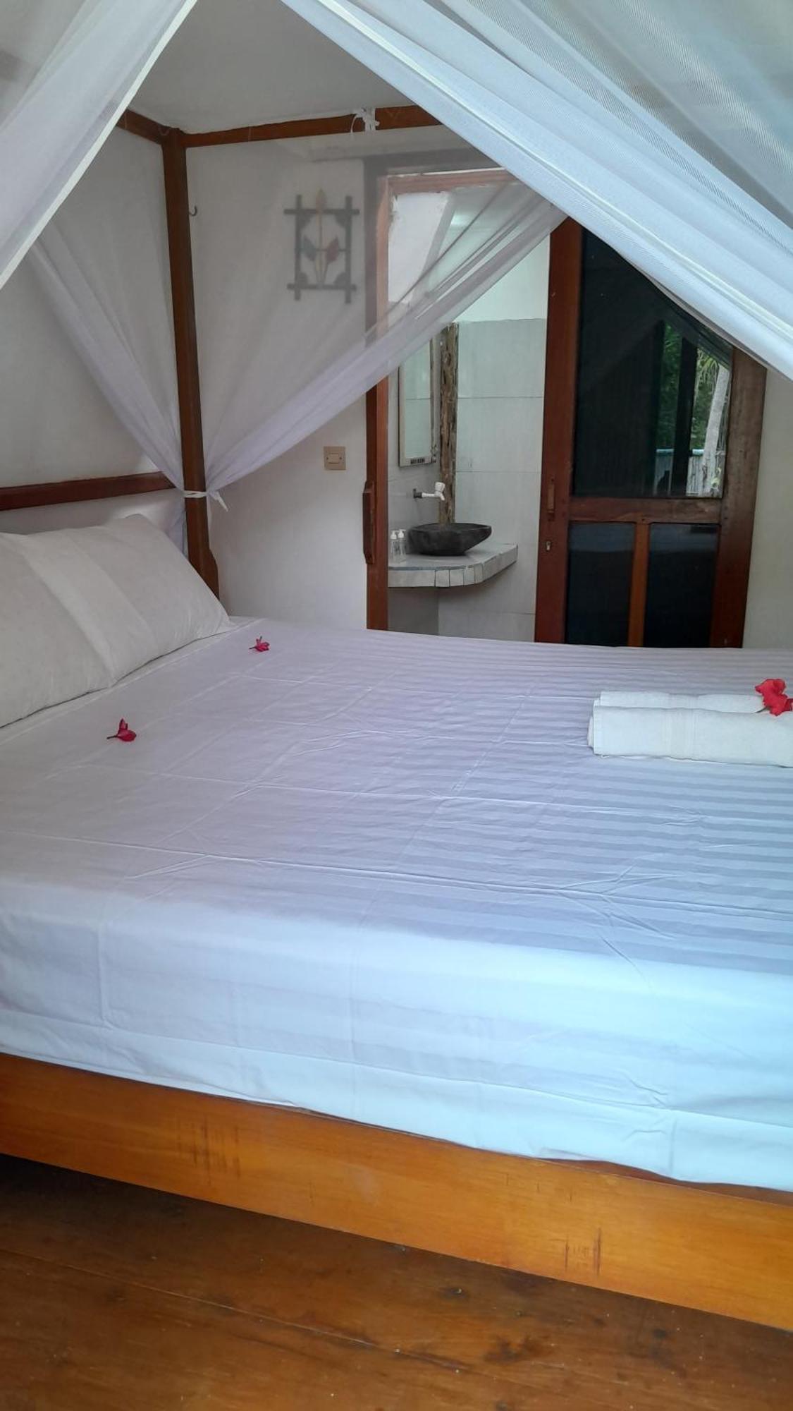 We'Be Cottages Gili Meno Extérieur photo
