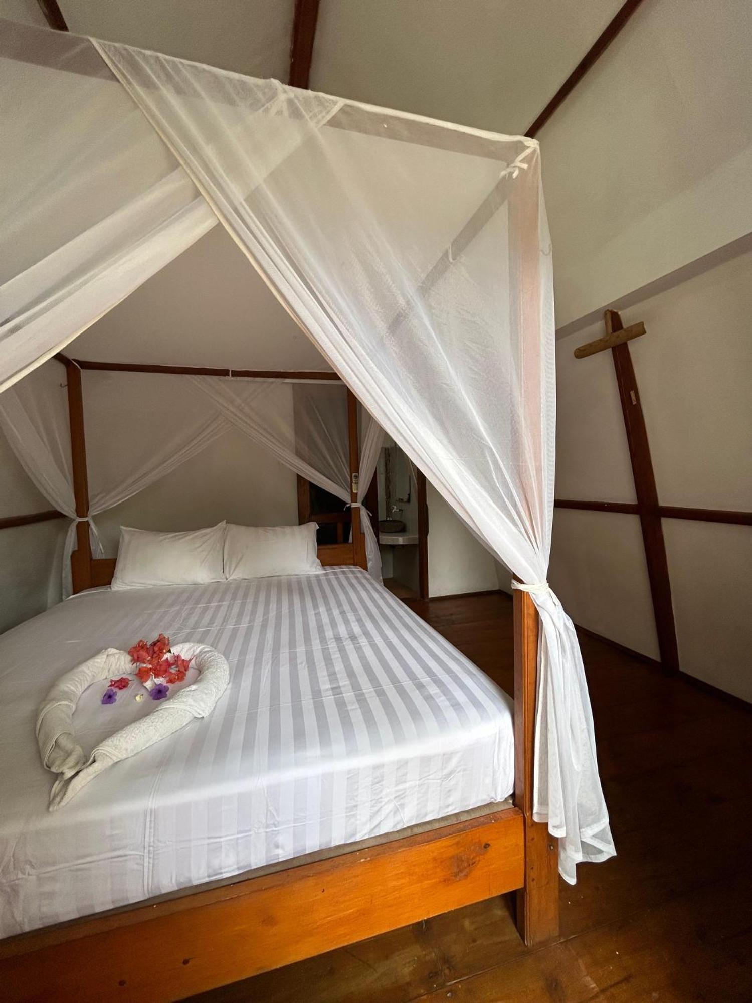 We'Be Cottages Gili Meno Extérieur photo